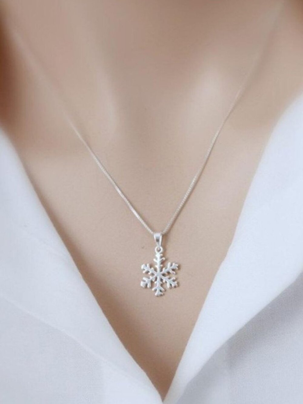 Silver Snowflake Necklace